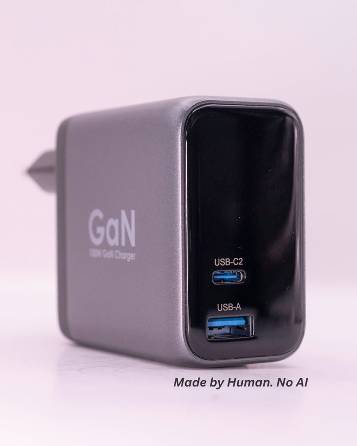 Încărcător GB 100W GaN, 2 x USB-C, 1 x USB-A, Afișaj LED, Fast Charge, Touch, Cablu USB-C 68cm  - Laptop, Telefon, Tabletă, Cablu Retractabil