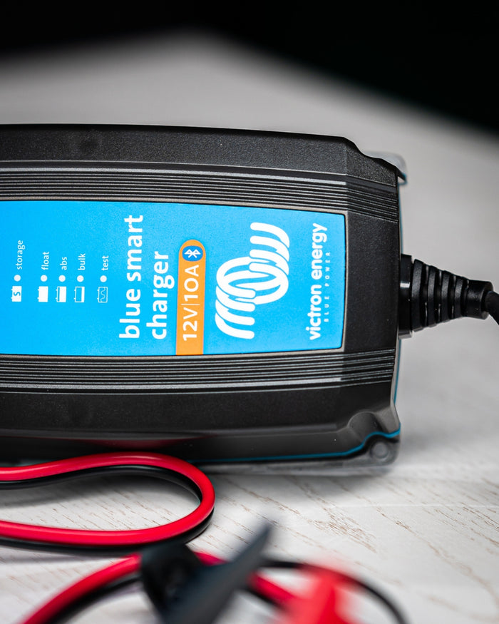 Redresor Victron Blue Smart, Bluetooth, IP65, Conector DC, 12 V/10A